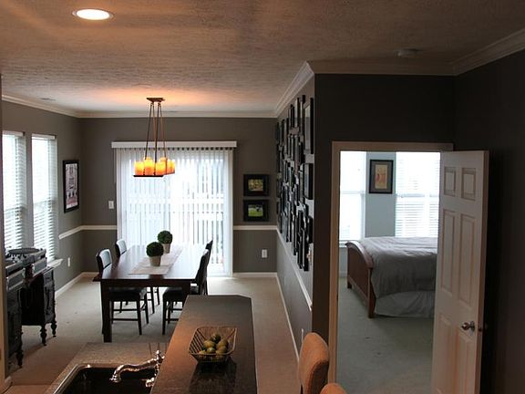 3rd image of 6624 Reserve Dr