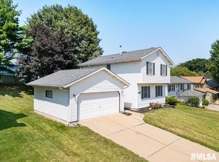 1404 W 49th St, Davenport, IA