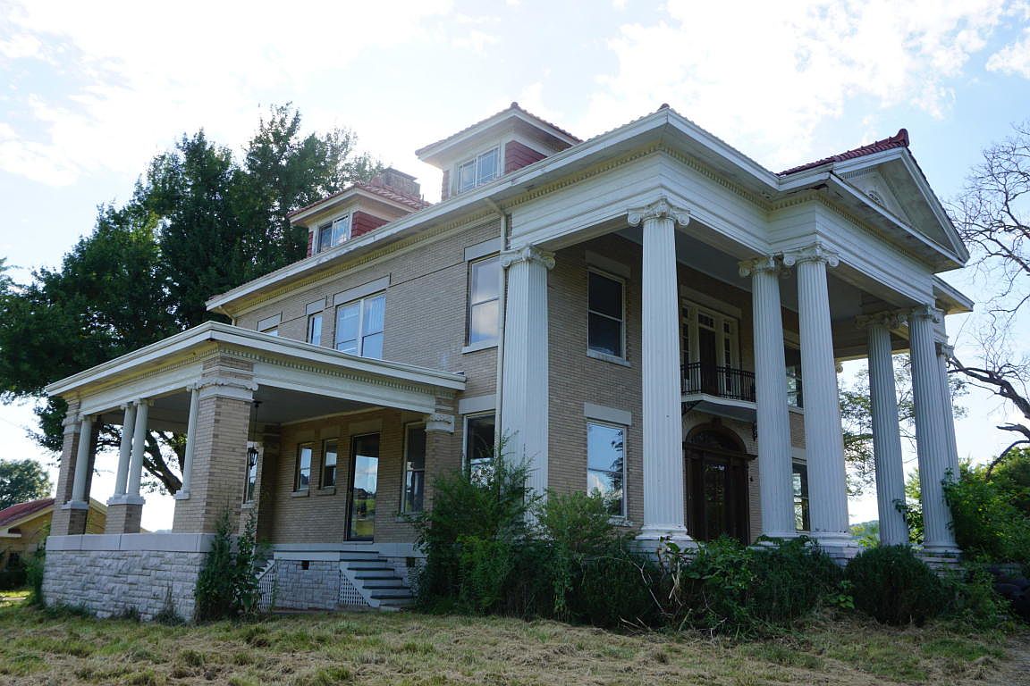 809 Dry Gap Pike, Knoxville, TN 37918 Zillow