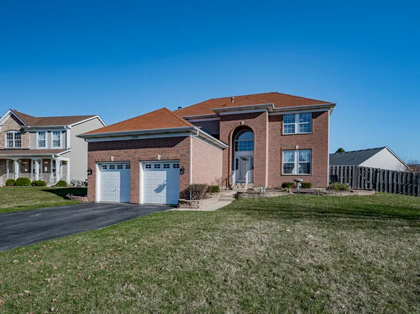 1534 Apple Valley Rd, Bolingbrook, IL 60490