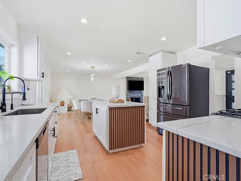 4563 Hempstead St — Photo 13