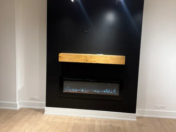 1 E Scott St APT 601, Chicago, IL 60610