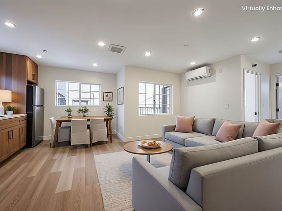 2nd image of 4220 W Adams Blvd #3