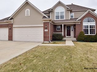 2583 Imgrund Rd, North Aurora, IL 60542