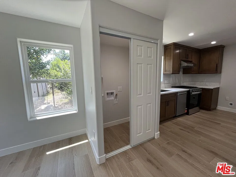 4 bed, 1200 sqft, $4,000 — Photo 3
