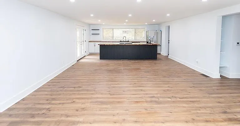 114 Locust St — Photo 5