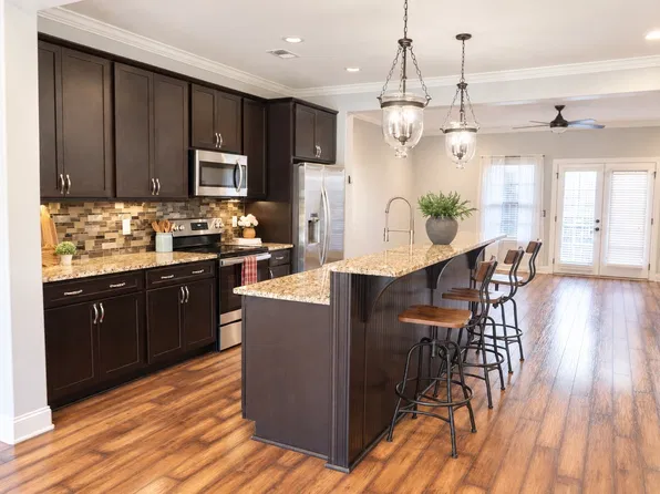 3227 Blue Sky Dr, Murfreesboro, TN 37130