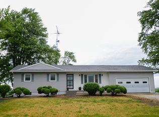 7621 E 3000th Rd S, Saint Anne, IL 60964