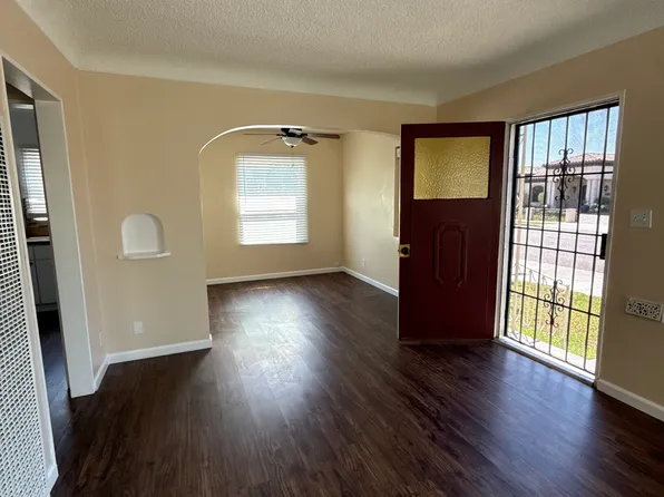 6610 Flora Ave APT 8, Bell, CA 90201