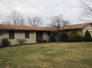 737 Champagne Ave, Bowling Green, OH 43402