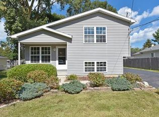 10398 W Illinois Ave, Beach Park, IL