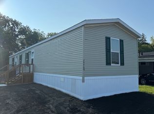 28469 Spruce Dr #295, Flat Rock, MI