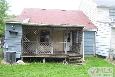 5th image of 3146 E Lake Dr