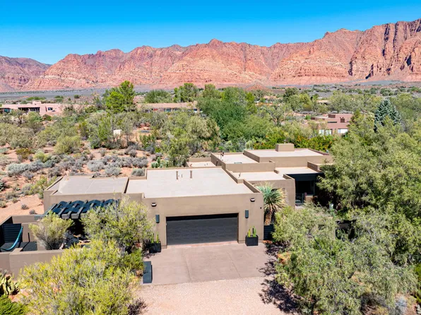 1114 W Two Moons Cir, Ivins, UT 84738
