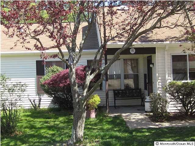 2nd image of 829 Westminster Court #B