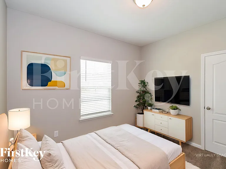 5592 Kellar Cir — Photo 16