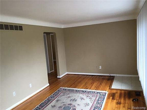 2nd image of 20759 Wakedon St