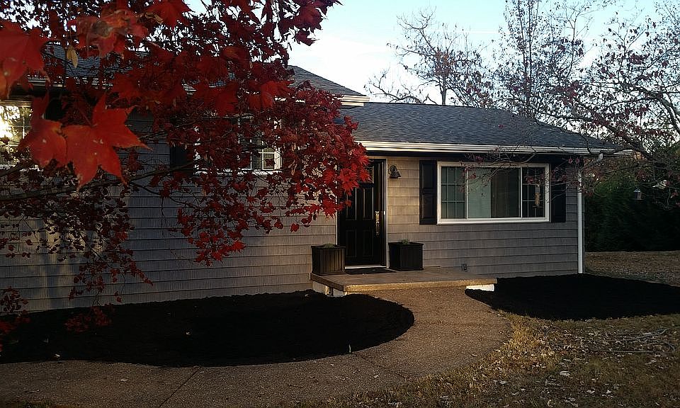 1st image of 152 Farlow Dr