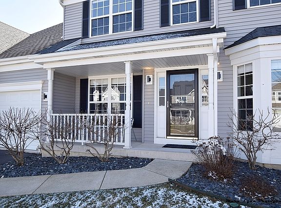 2nd image of 40W235 Chadsworth Dr
