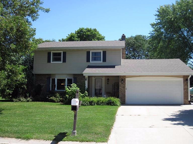 1st image of 1431 Crestwood Dr