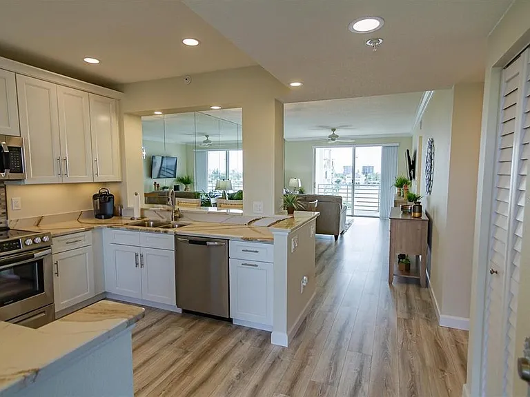 7974 Sailboat Key Blvd S #402 — Photo 4