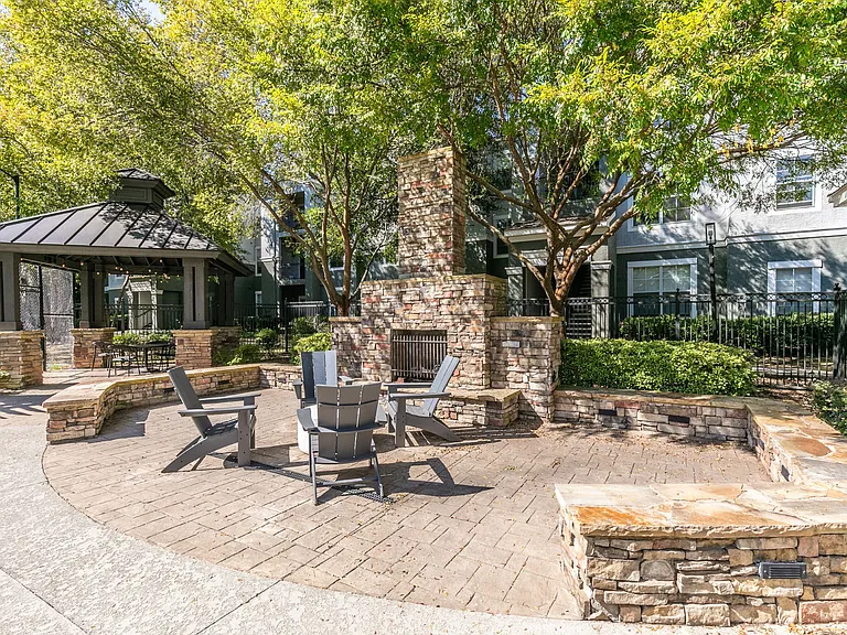 Deerfield Village — Photo 14