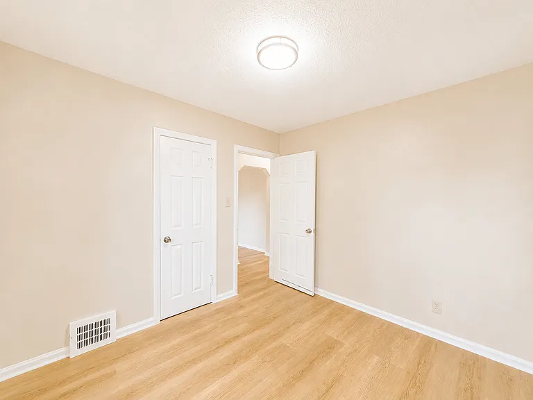 4575 Neff Ave — Photo 7