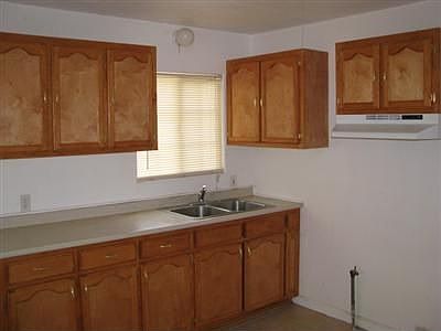 2nd image of 3409 E Illinois Ave
