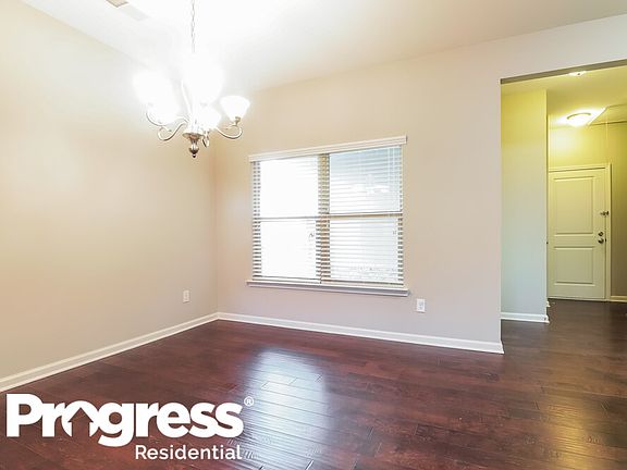 4th image of 184 Magnaview Dr