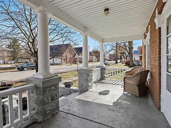 2nd image of 309 N Blackstone Ave