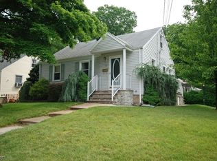 12 Fitzsimmons Ave, Middlesex, NJ 08846