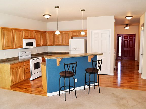Open kitchen/living room combo.