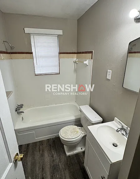 1072 S Willett St — Photo 12