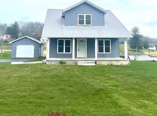 195 Hickory Hts, Olive Hill, KY 41164