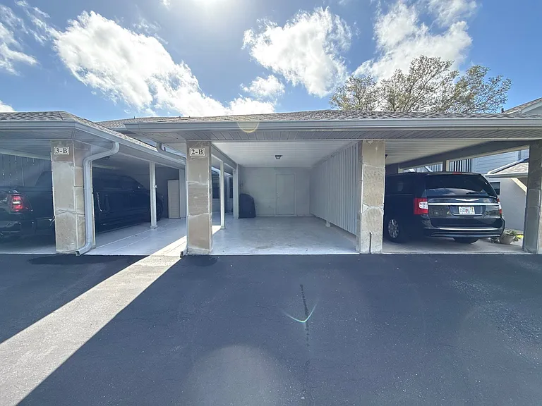 790 E Gilchrist Ct #2B — Photo 32