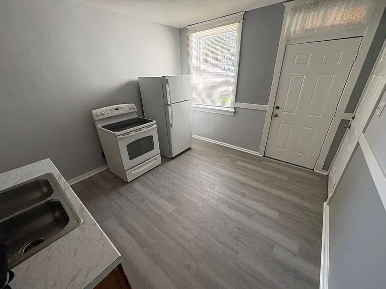 3654-56 Montana St — Photo 7