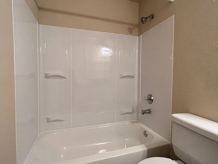 10522 Lake City Way NE #208 — Photo 5