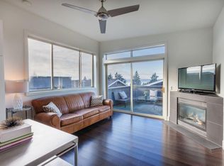 554 14th Ave W #A, Kirkland, WA 98033