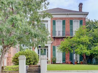 913 Crawford St, Vicksburg, MS 39180