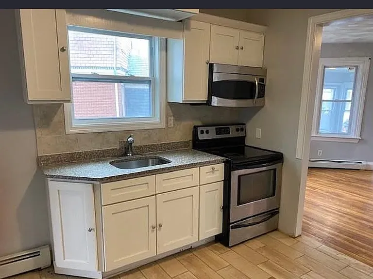 15 Sylvan Ave — Photo 3