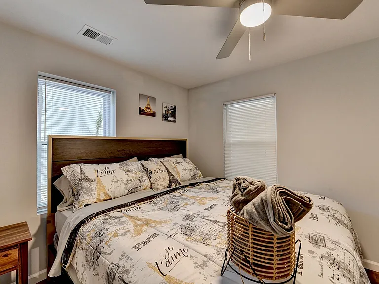 175 Burbank Dr NW #B — Photo 24