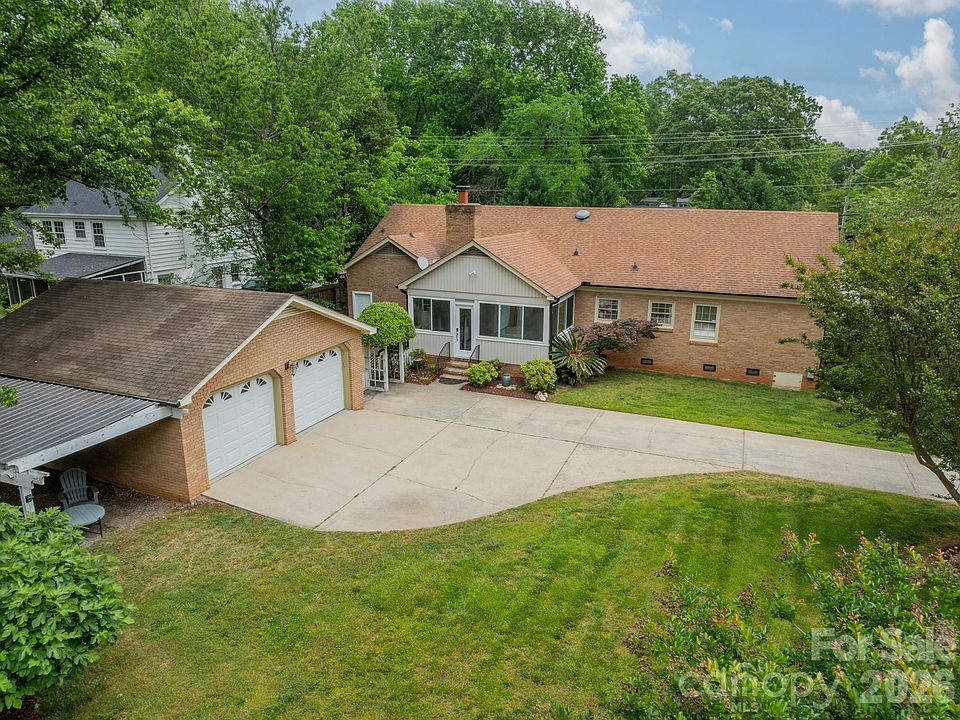 1st image of 5522 Sharon Rd