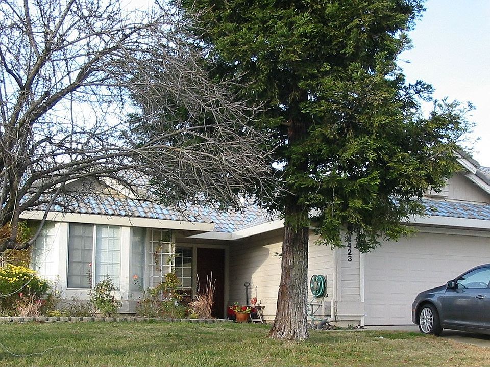 2nd image of 4423 Garbo Way