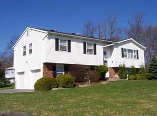 400 Plum Ct, Newburgh, NY 12550