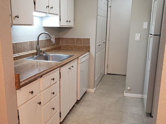 4th image of 11639 100th Ave NE #A8e