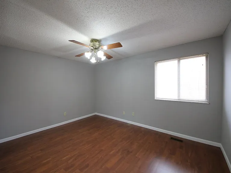 139 Brightfield Dr — Photo 7