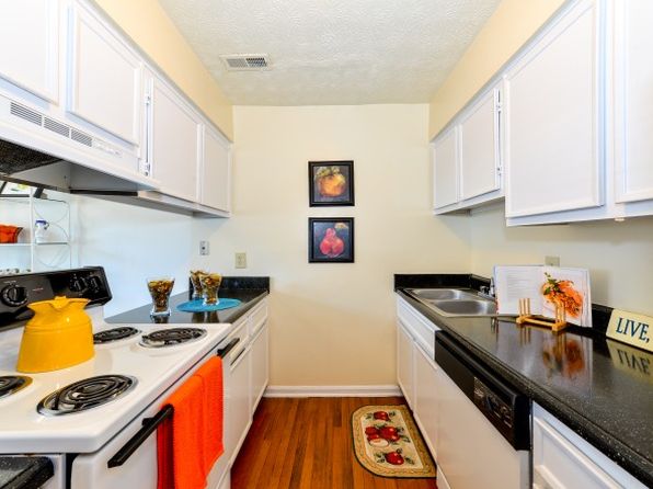 5915 Trammell Rd #J08