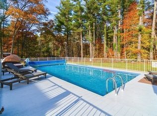 73 Sherwood Ln, Raynham, MA 02767