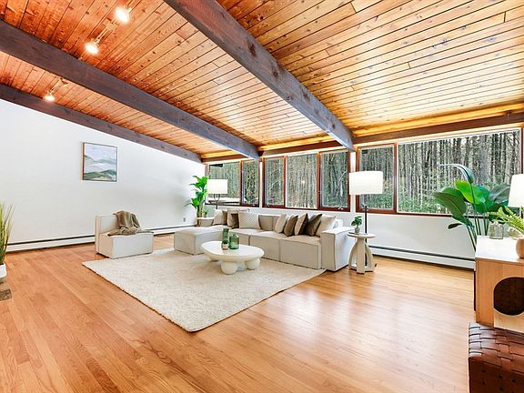 5th image of 69 Long Ridge Rd