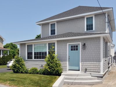 74 Samoset Ave, Hull, MA, 02045